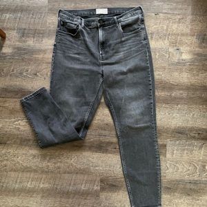 Everlane - The High Rise Skinny
